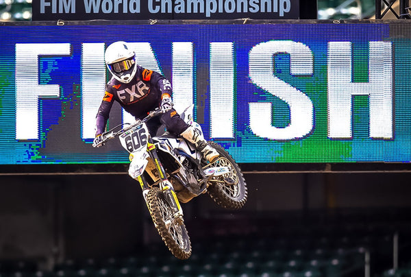 Round 4 Oakland Supercross | Photo Report